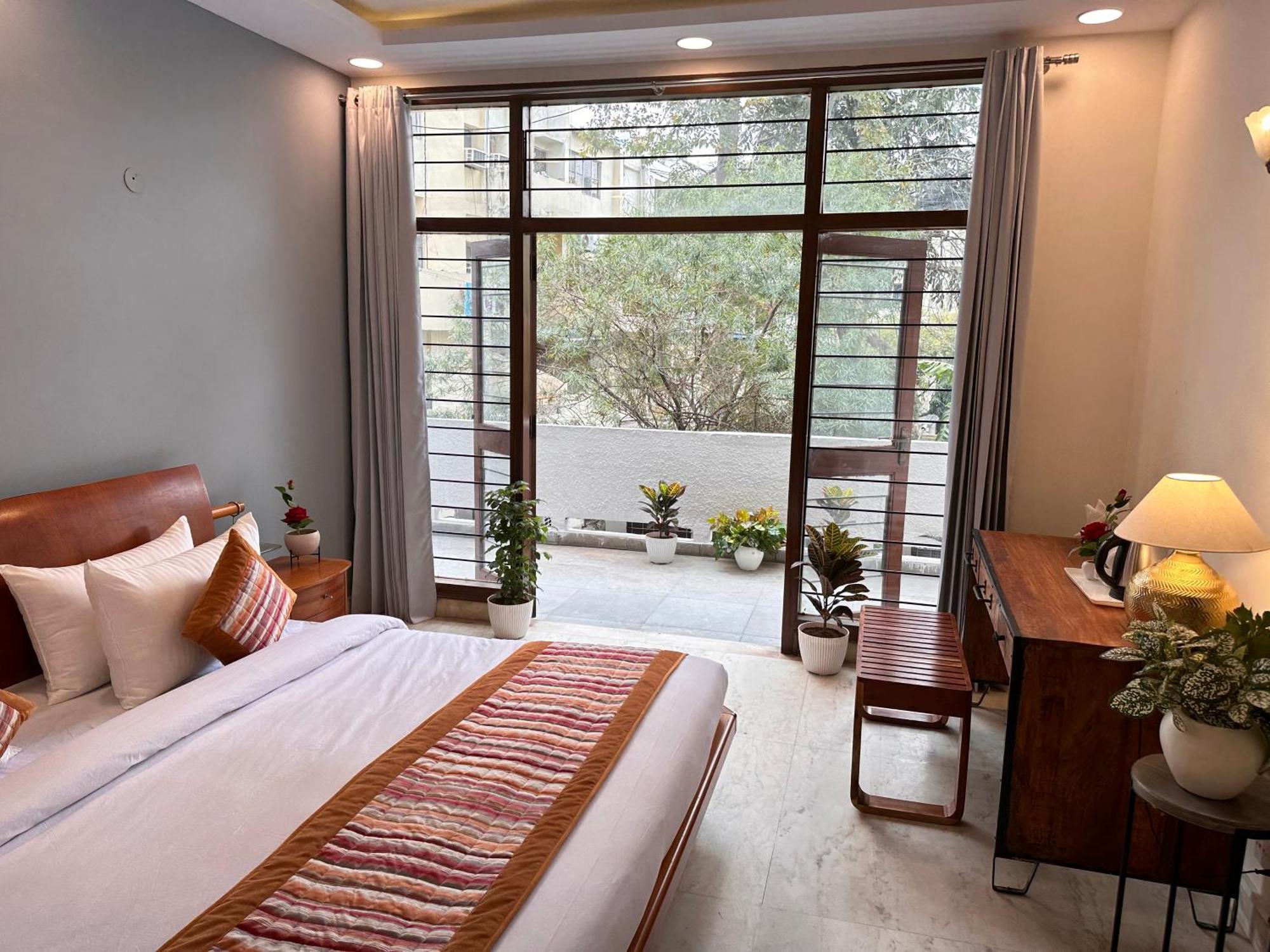 Grove Residency Hauz Khas Couple Friendly