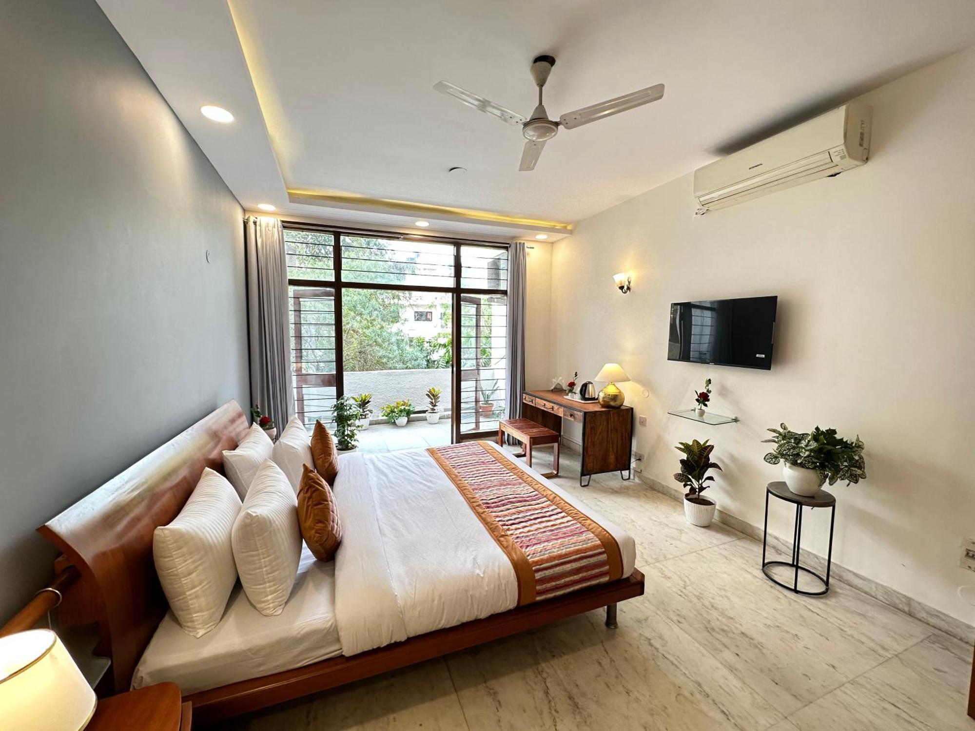 Hotel Grove Residency Hauz Khas Couple Friendly