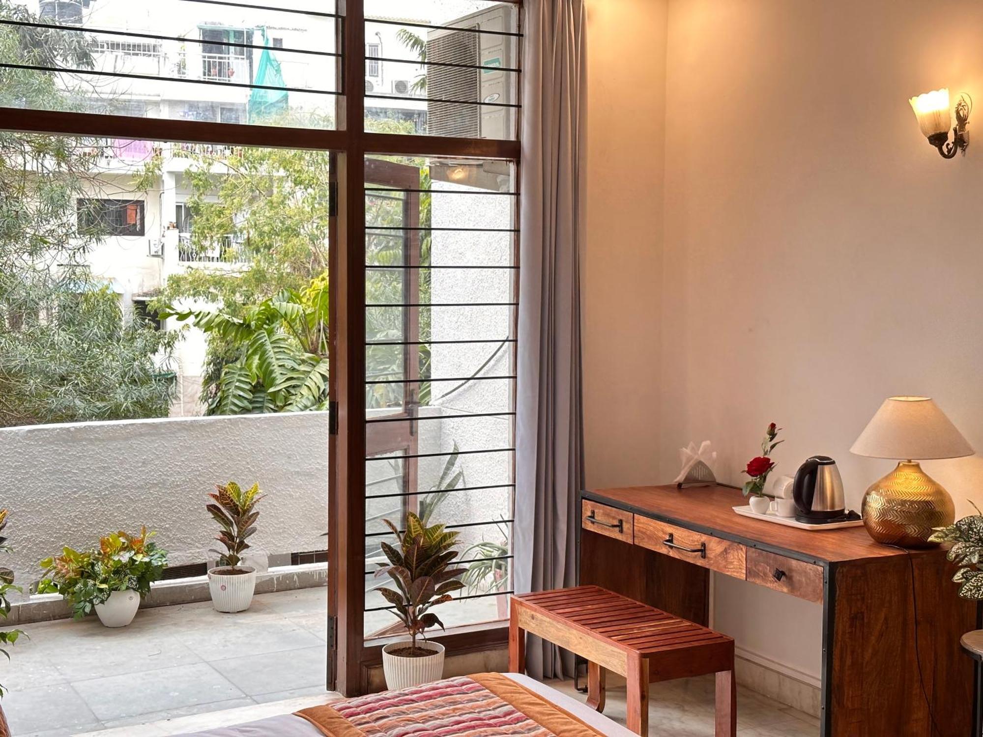 Grove Residency Hauz Khas Couple Friendly