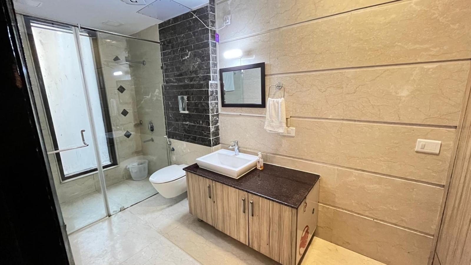 Grove Residency Hauz Khas Couple Friendly Hotel